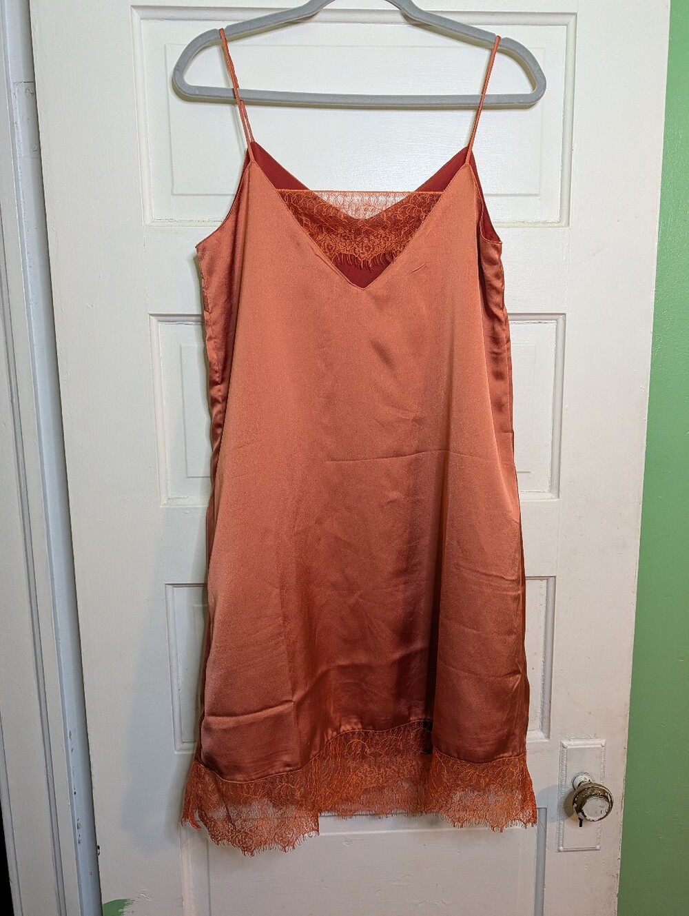 Davi & Dani Copper Satin Lace Trim Slip Dress | NWOT | Size Medium - Picture 6 of 9